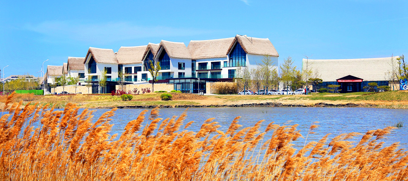 那香?！ぬ禊Z湖度假小鎮